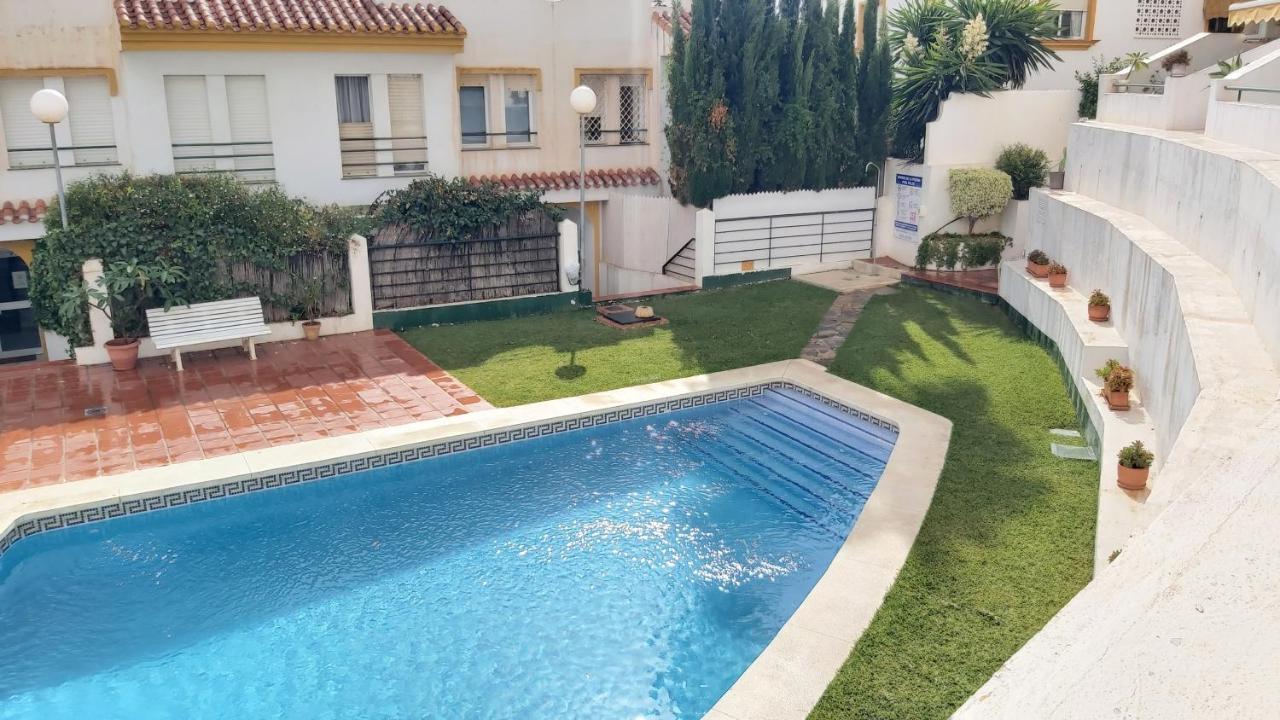 Del Parque Flats Meseta Swimmingpool Apartment ตอร์เรโมลิโนส ภายนอก รูปภาพ