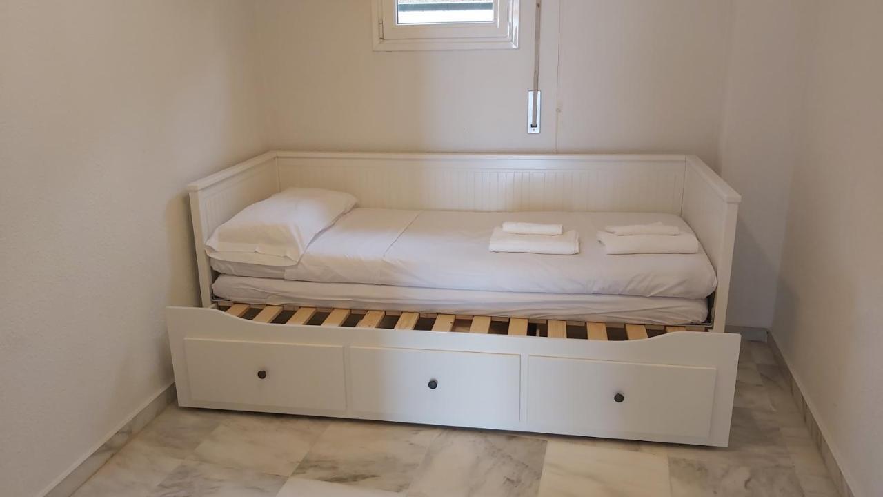 Del Parque Flats Meseta Swimmingpool Apartment ตอร์เรโมลิโนส ภายนอก รูปภาพ
